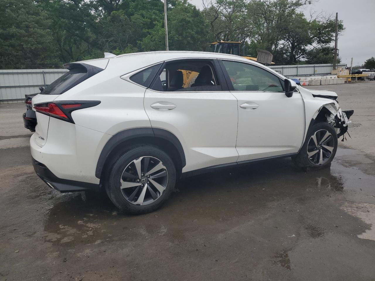 Lexus NX Base