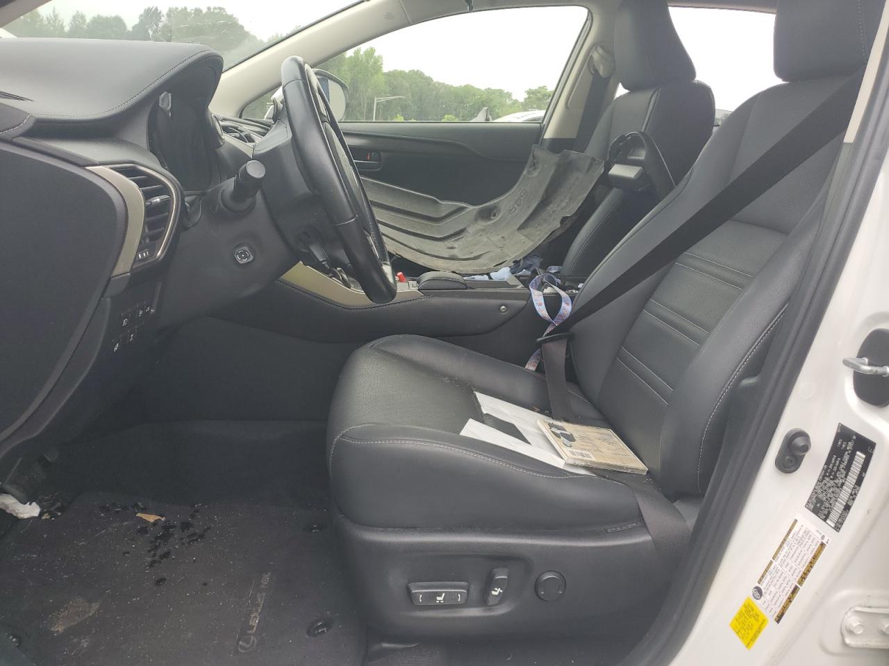 Lexus NX Base
