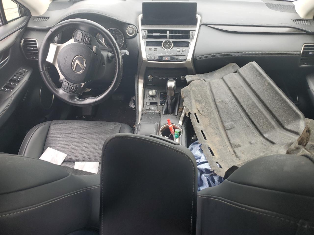 Lexus NX Base