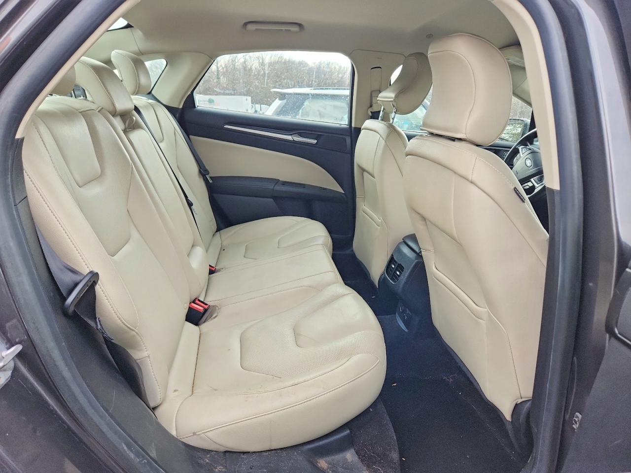 Ford Fusion Titanium Hev