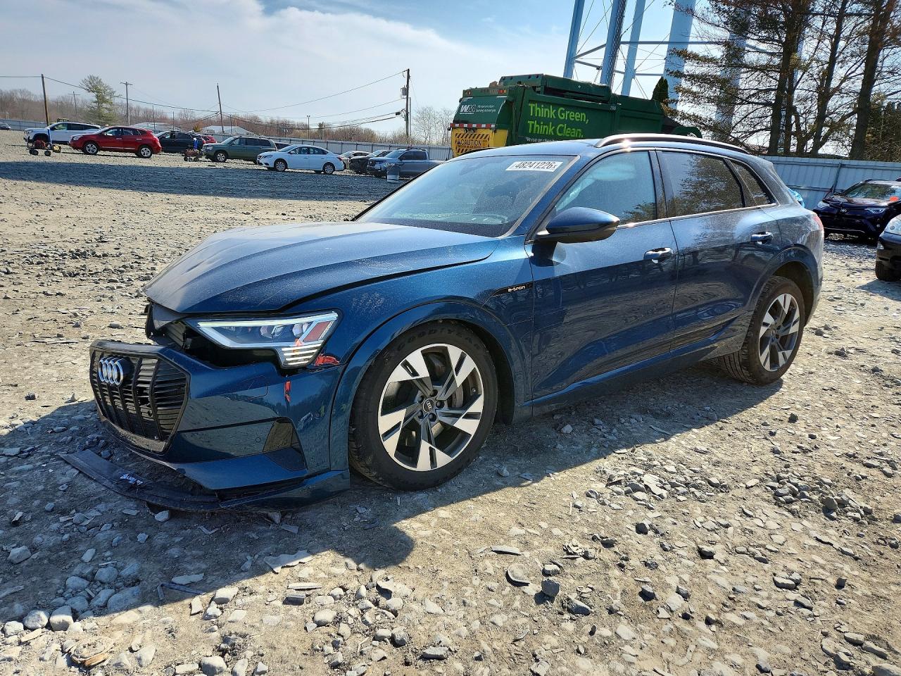 Salvage Audi e-tron Image