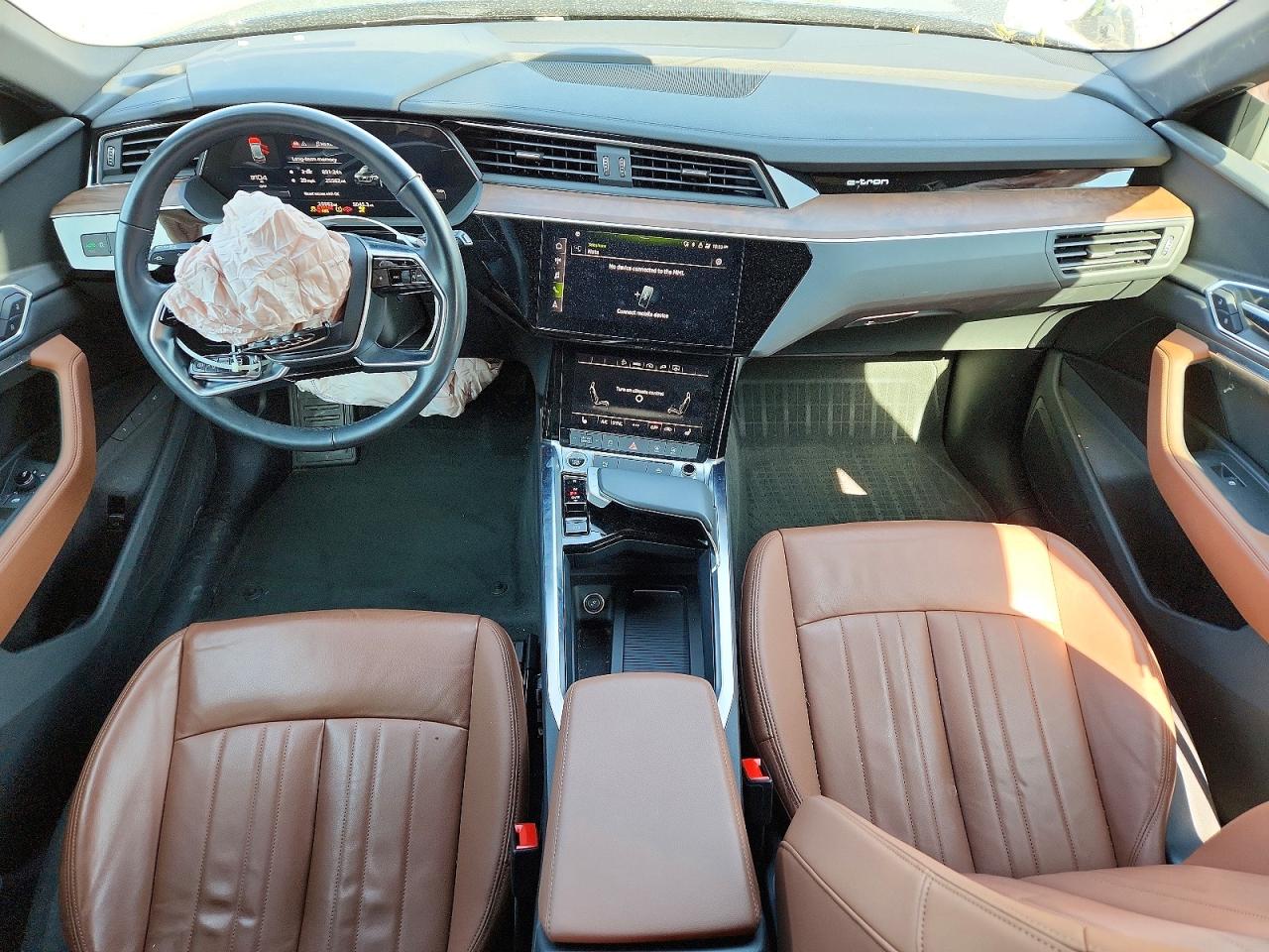Audi e-tron Premium