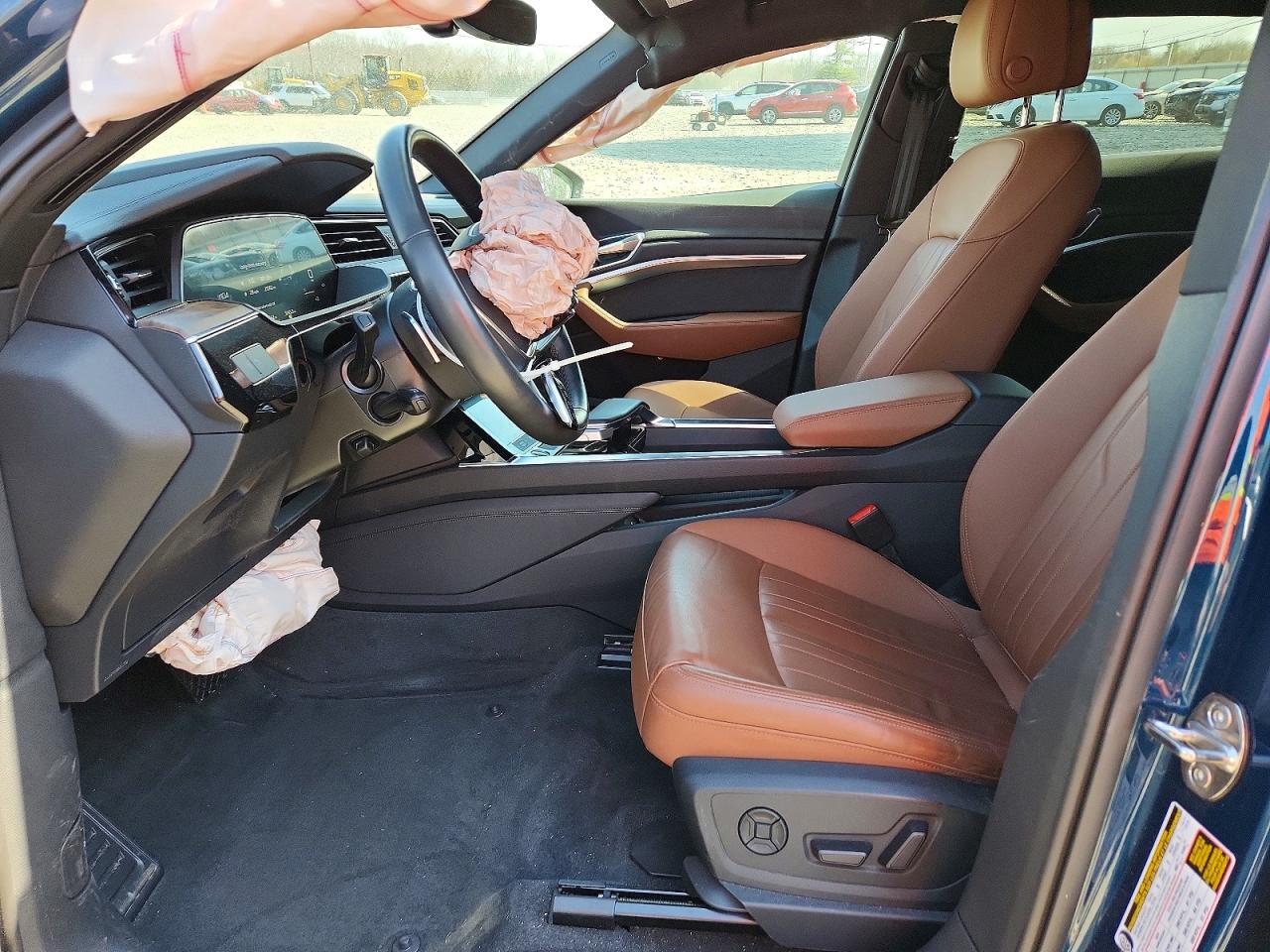 Audi e-tron Premium