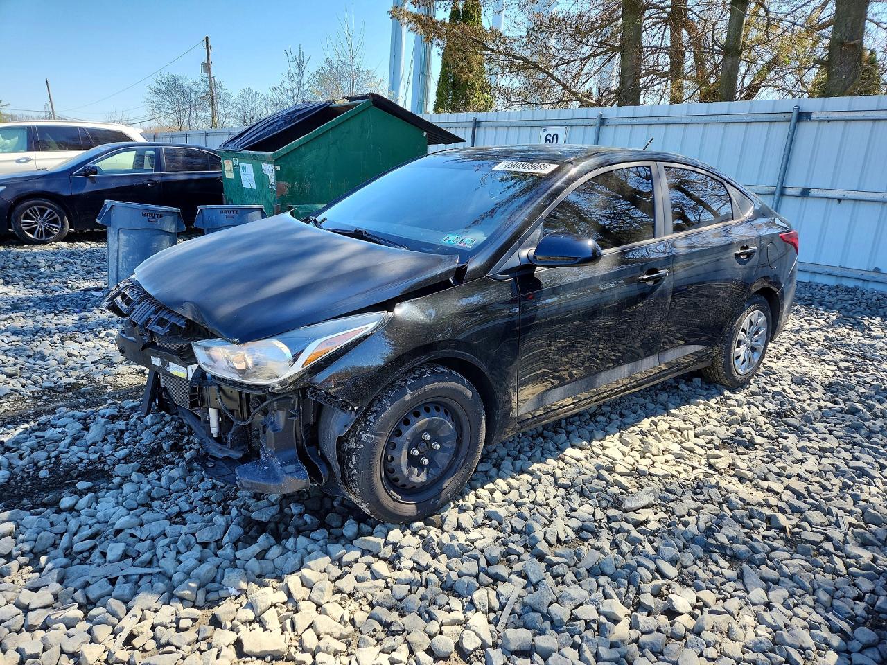 Salvage Hyundai ACCENT Image