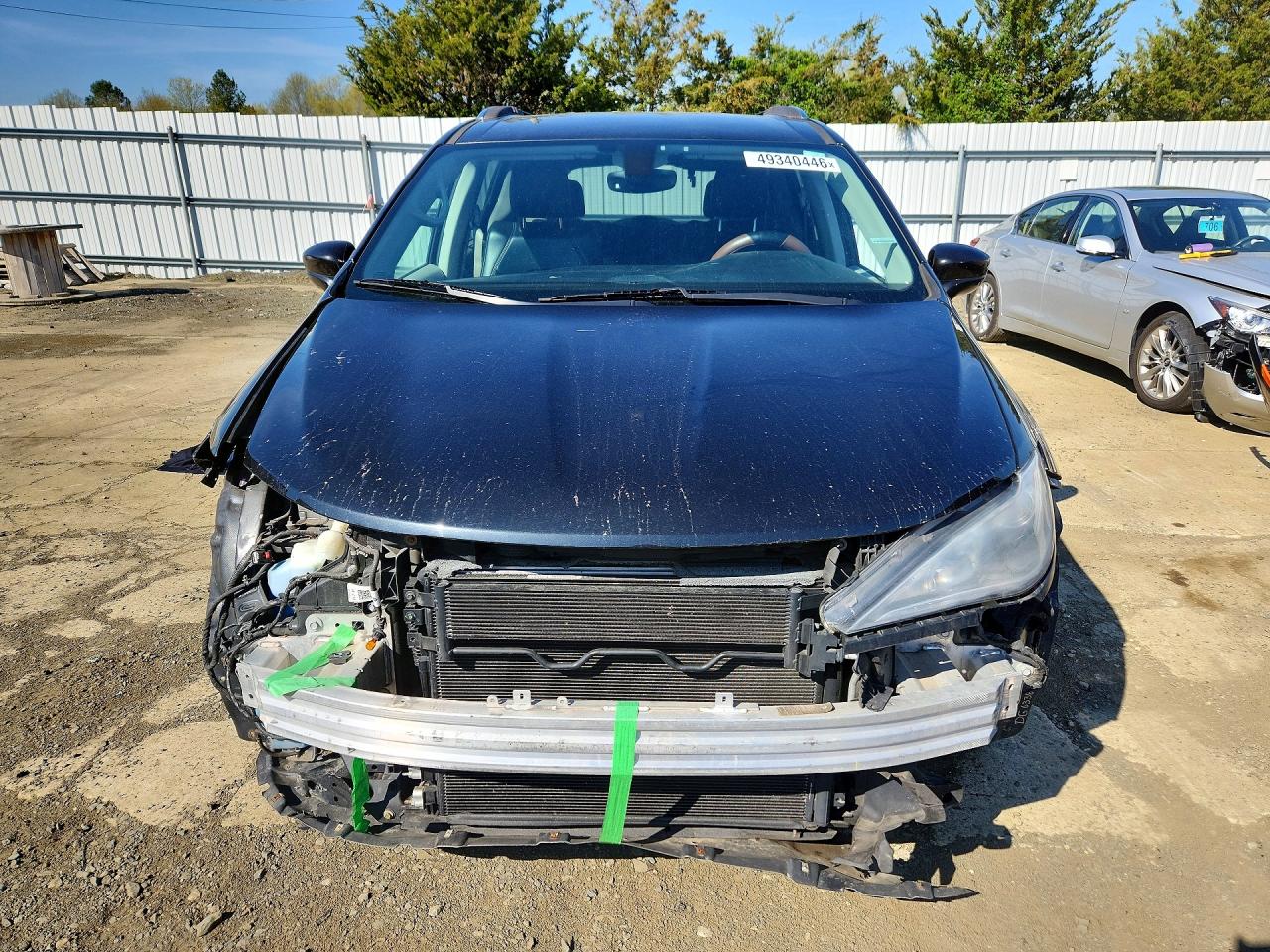 Chrysler Pacifica Touring L