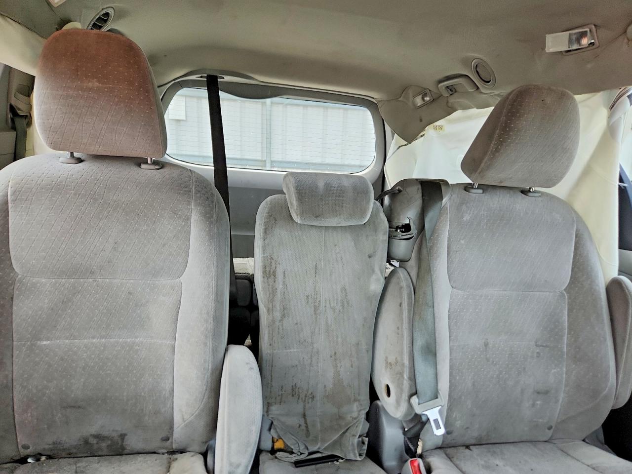 Toyota Sienna Le