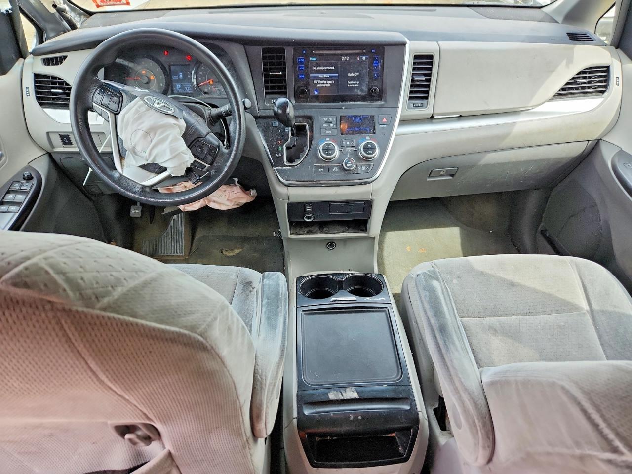 Toyota Sienna Le