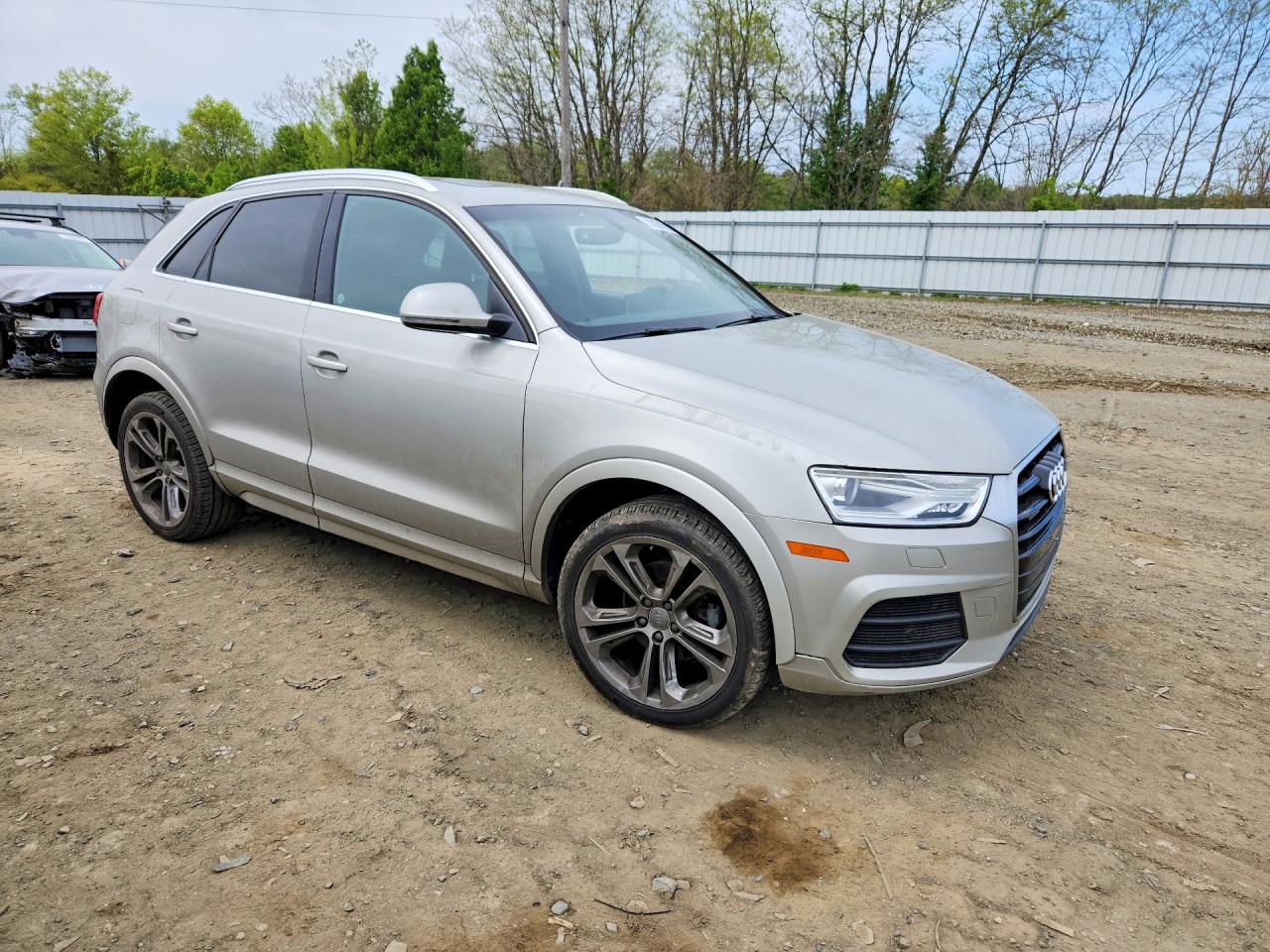 Audi Q3 Premium Plus