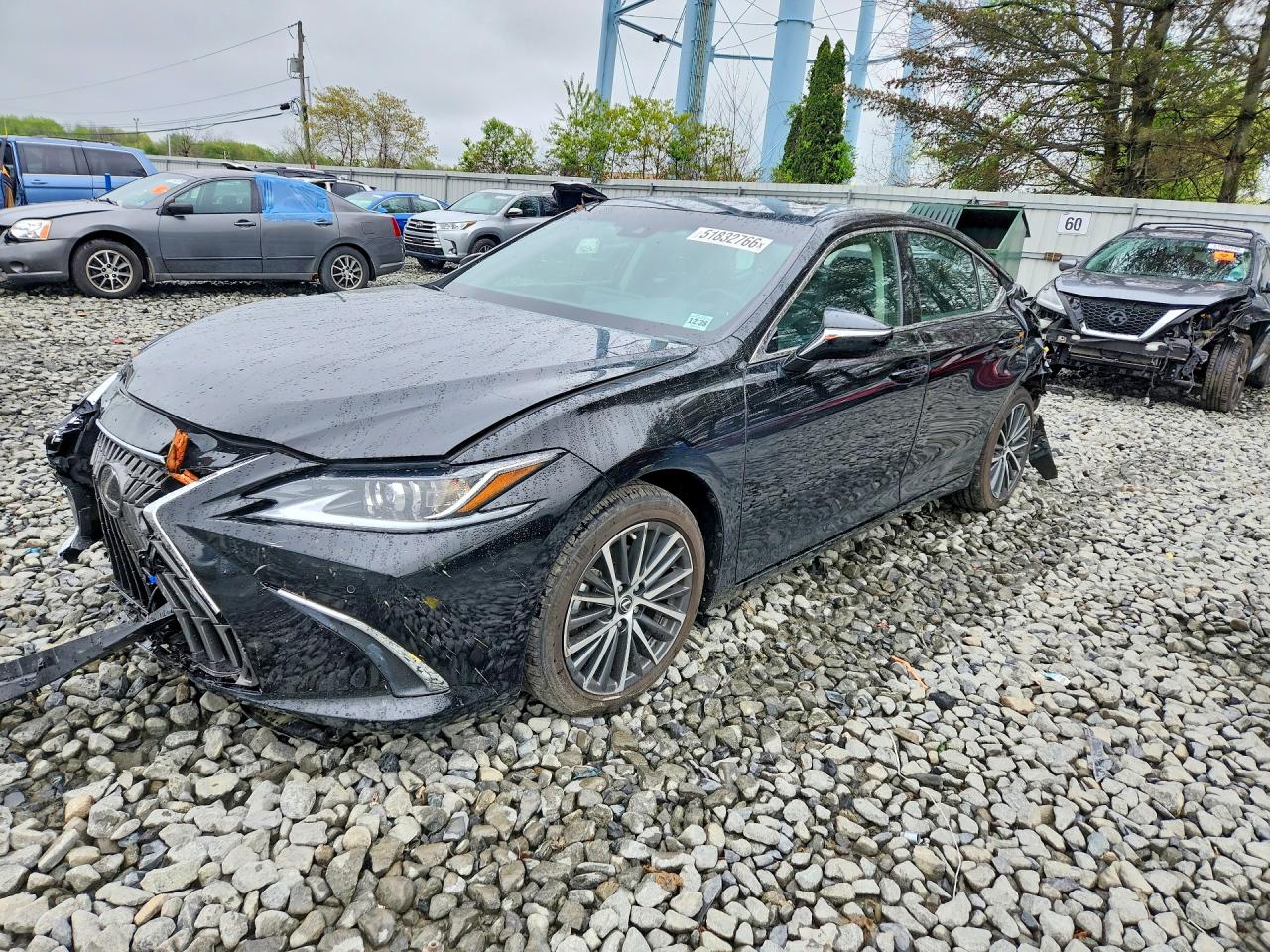 Salvage Lexus Es Image