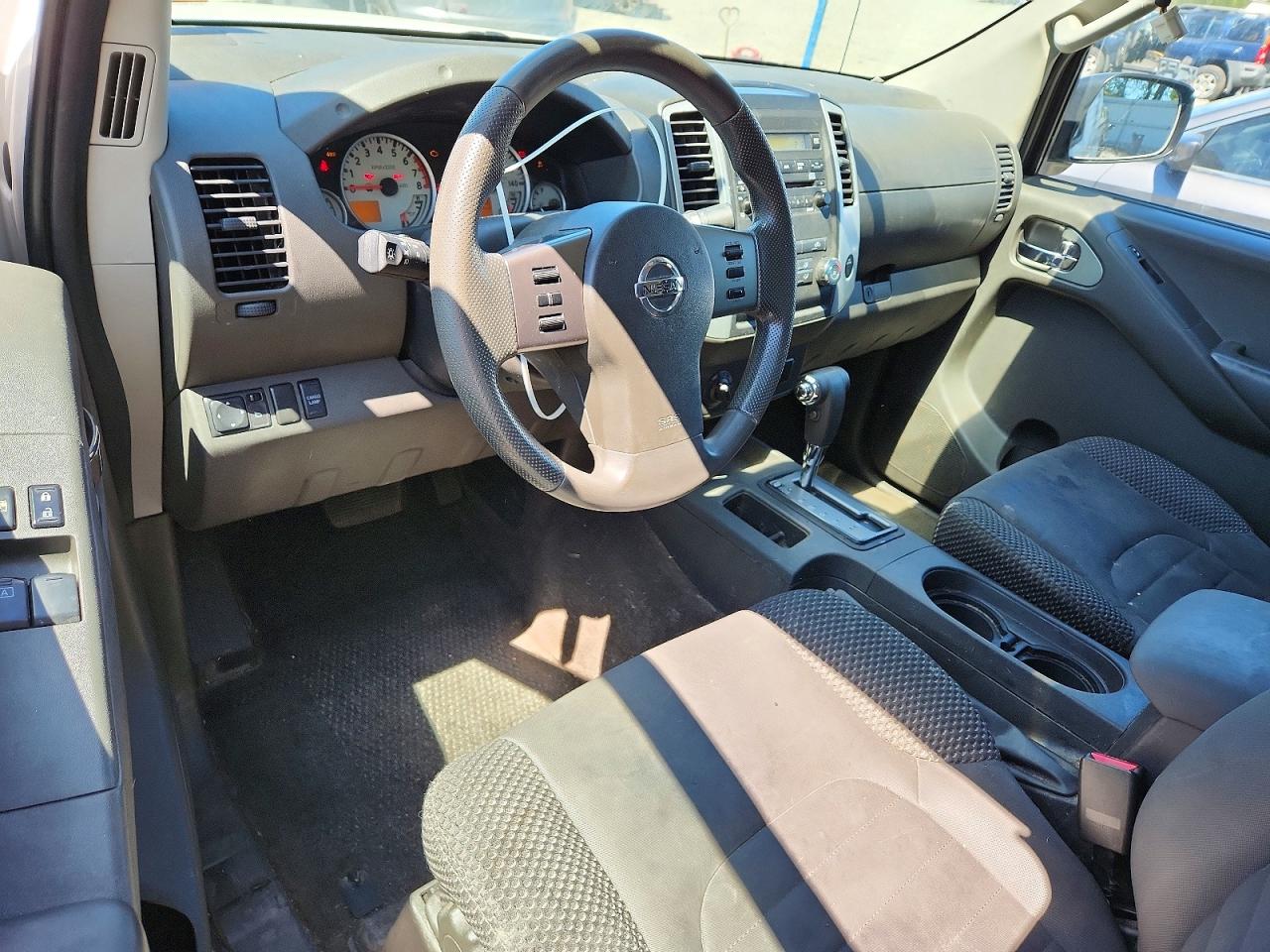 Nissan Frontier Sv V6