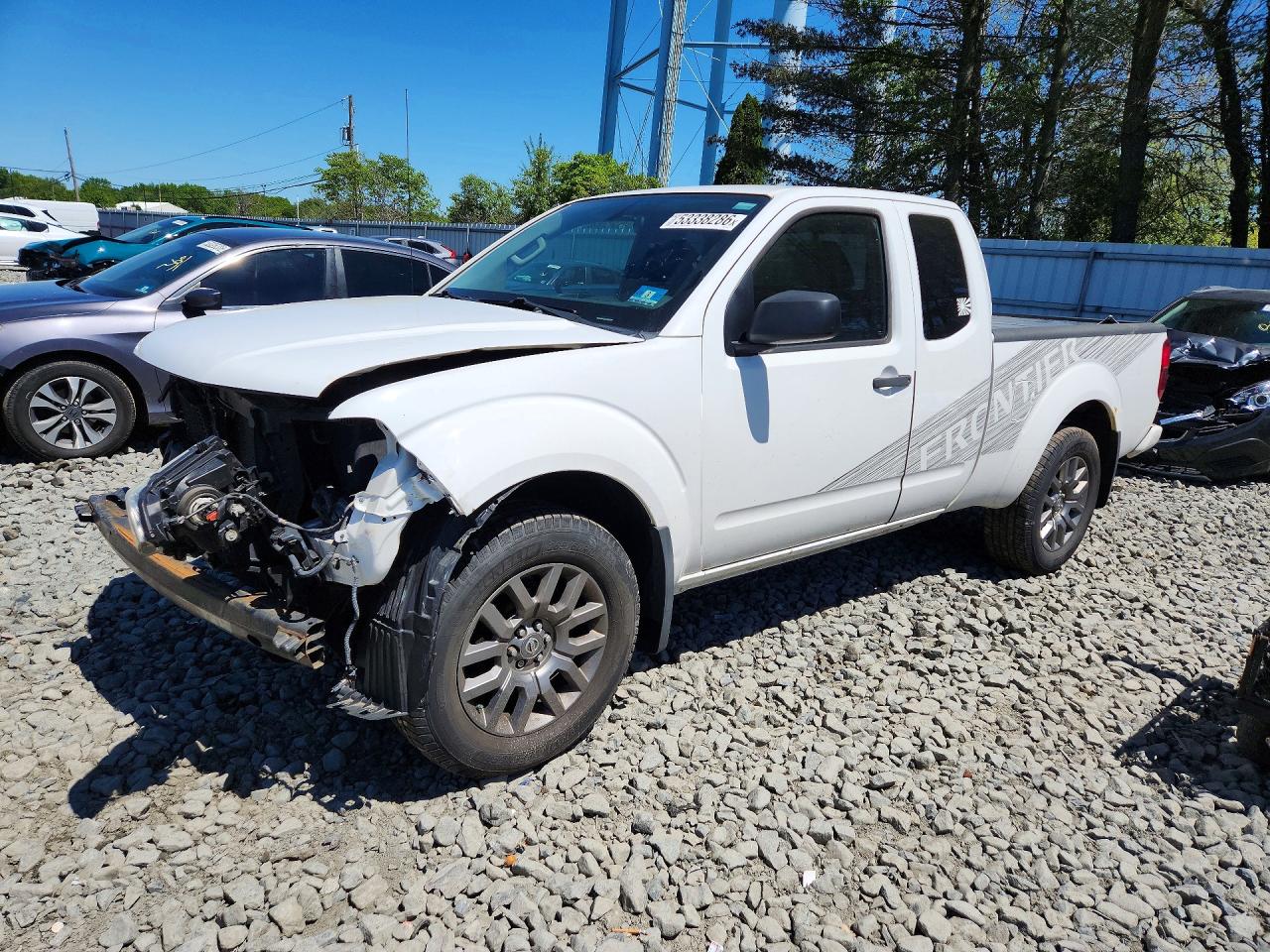 Salvage Nissan Frontier Image