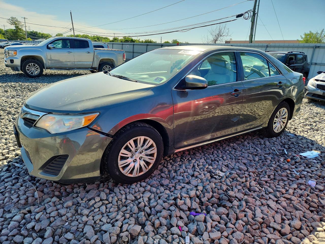 Salvage Toyota Camry Image