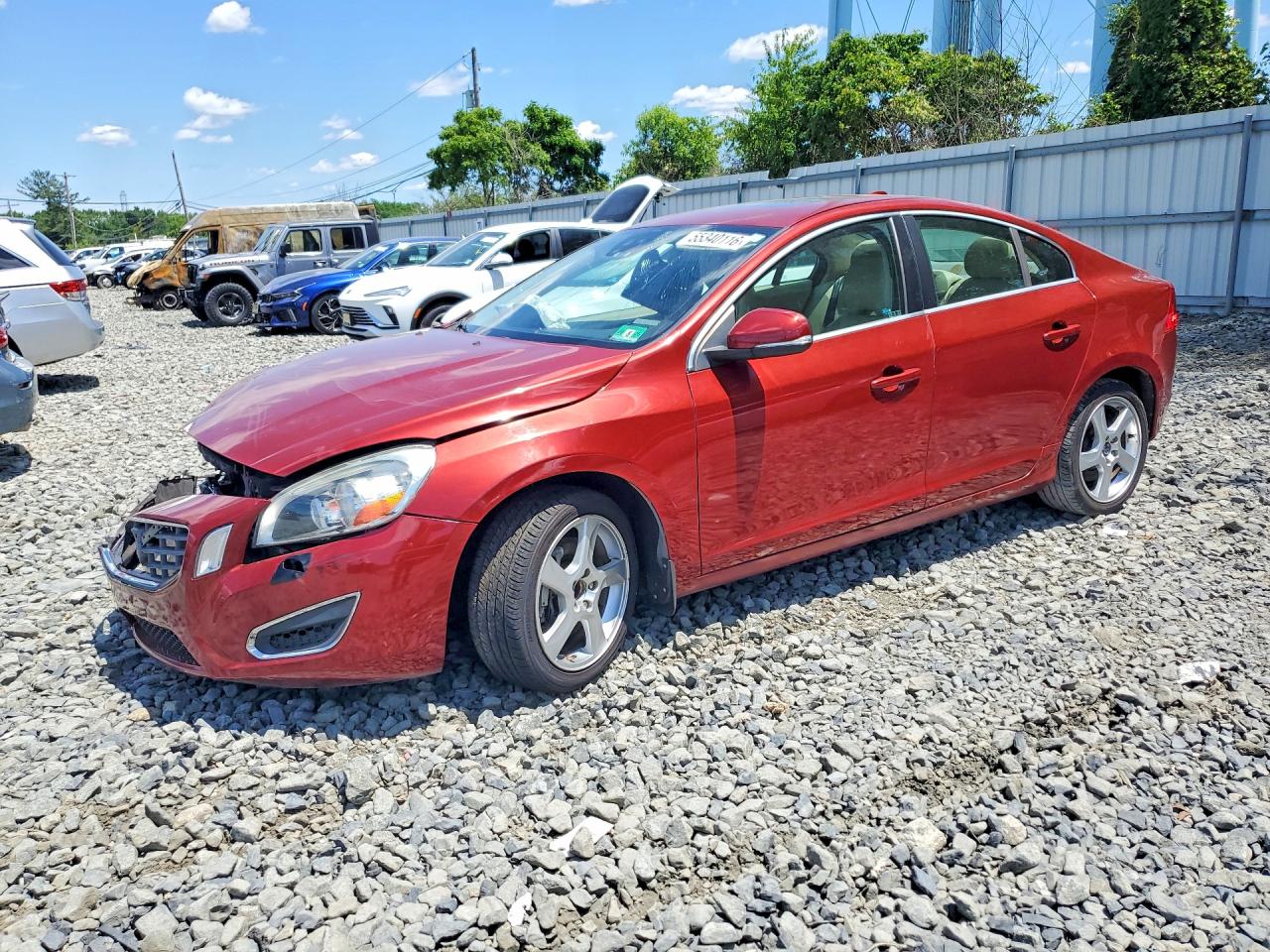 Salvage Volvo S60 Image