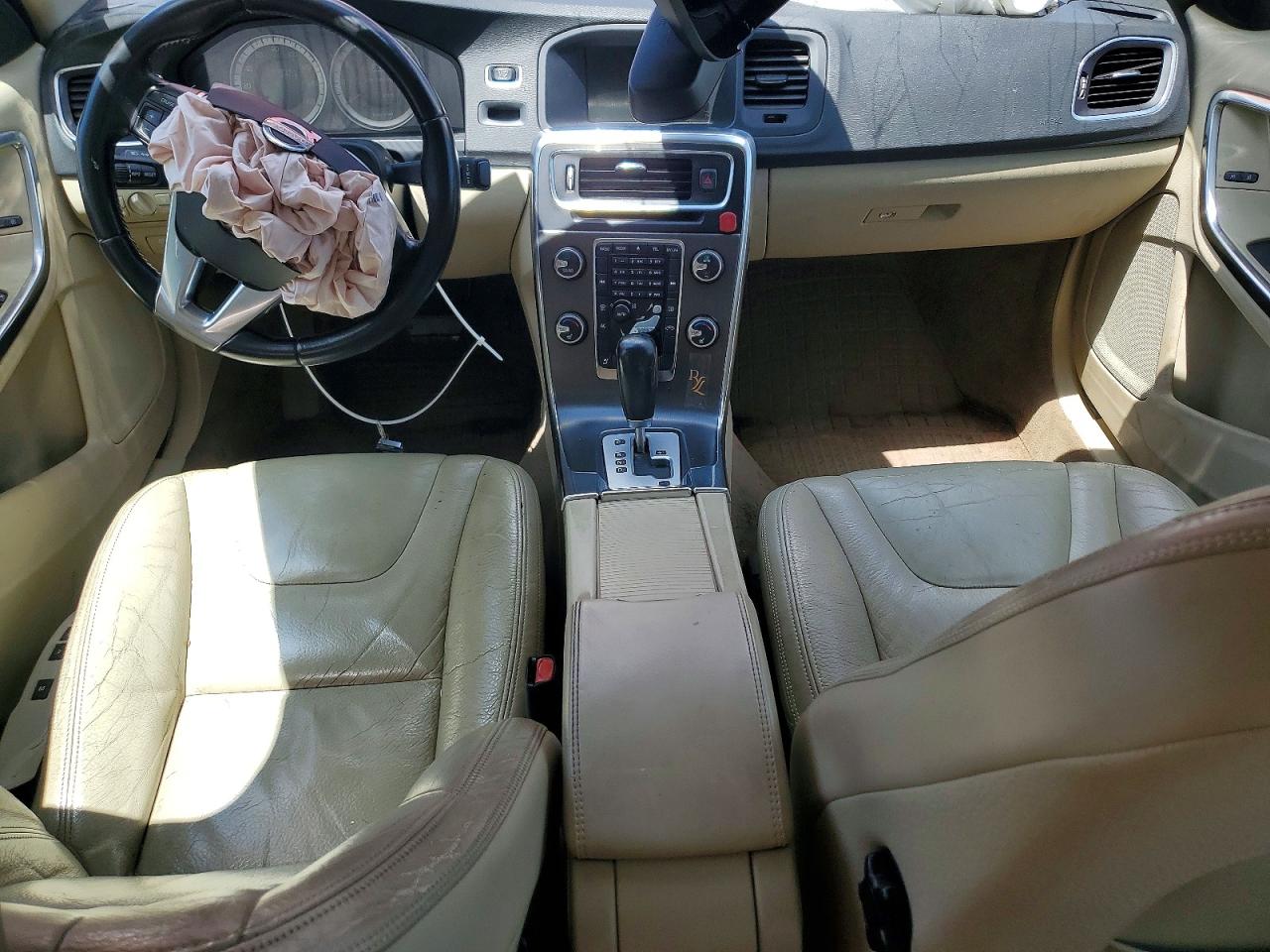 Volvo S60 T5