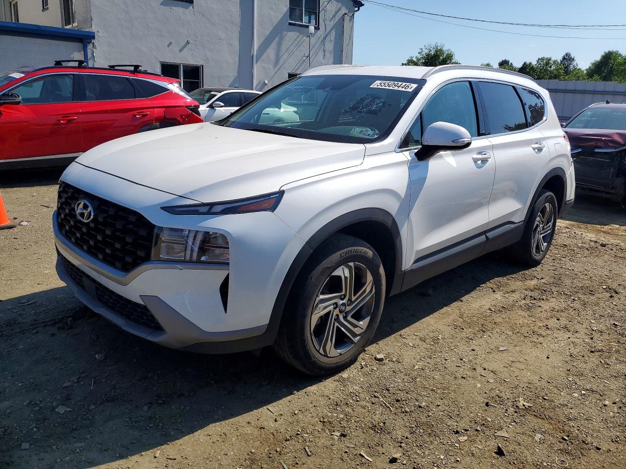 Salvage Hyundai SANTA FE Image