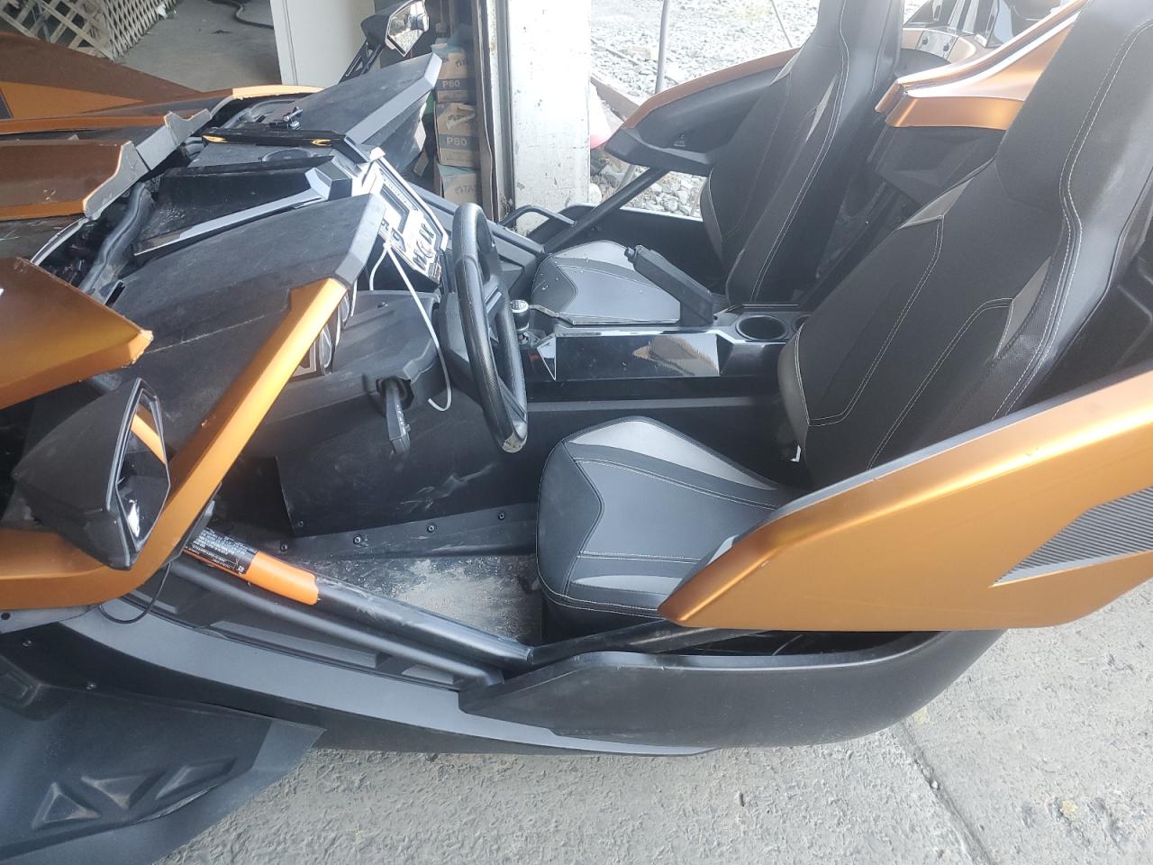 Polaris Slingshot Slr