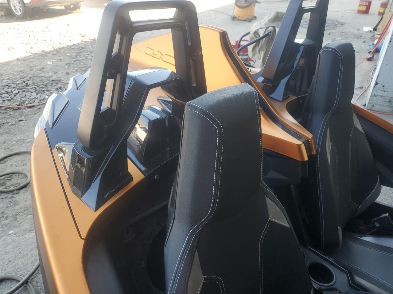 Polaris Slingshot Slr