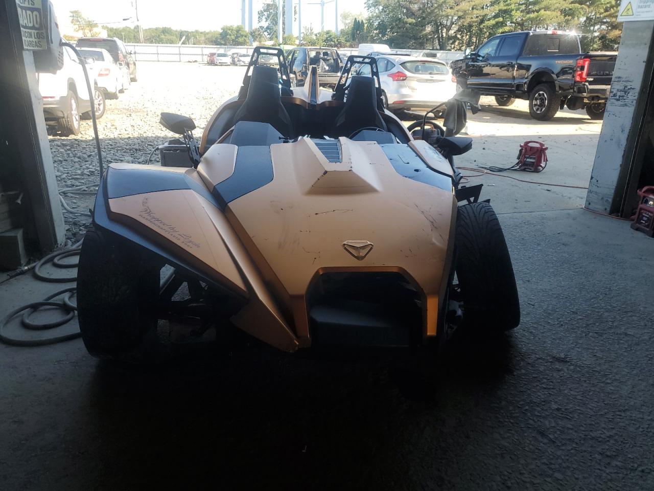 Polaris Slingshot Slr