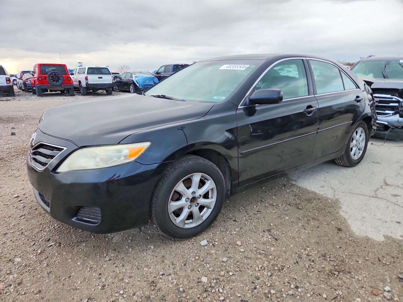 Salvage Toyota Camry Image