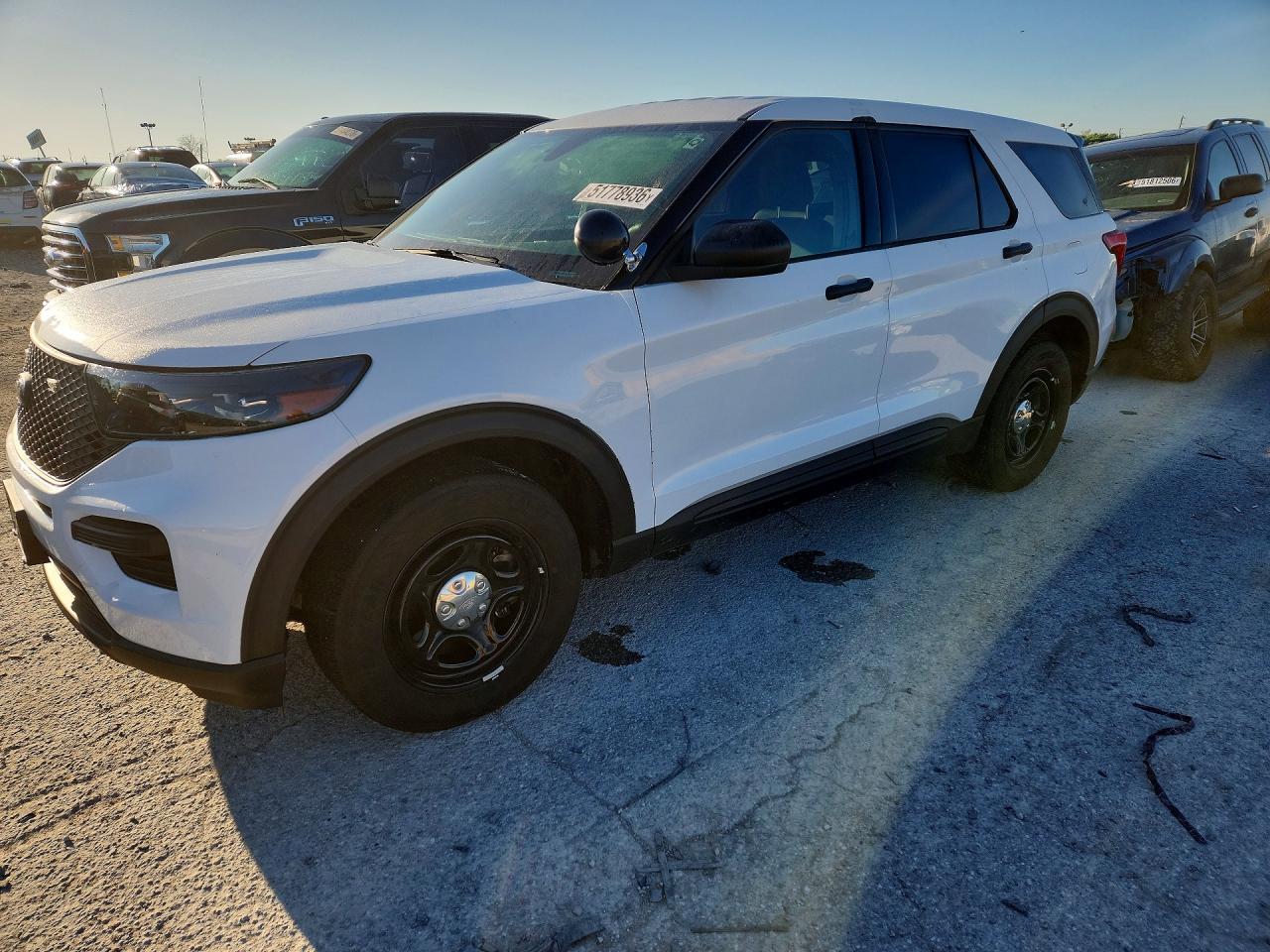Salvage Ford Explorer Image