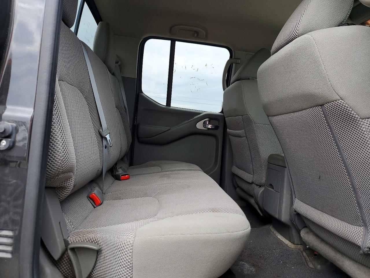 Nissan Frontier Sv
