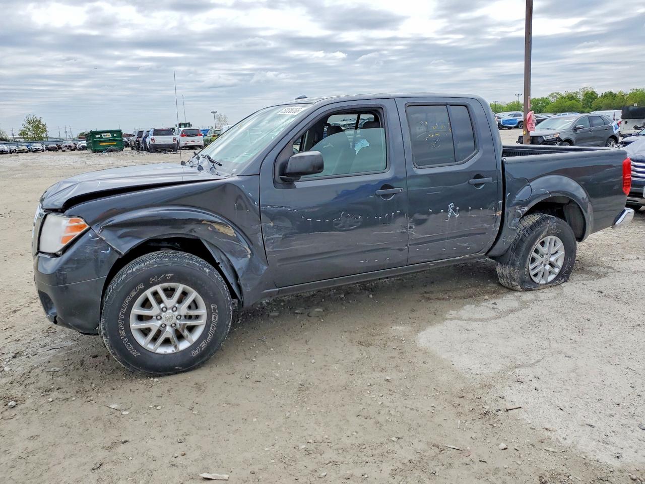 Salvage Nissan Frontier Image
