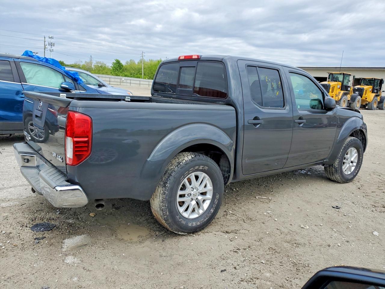 Nissan Frontier Sv