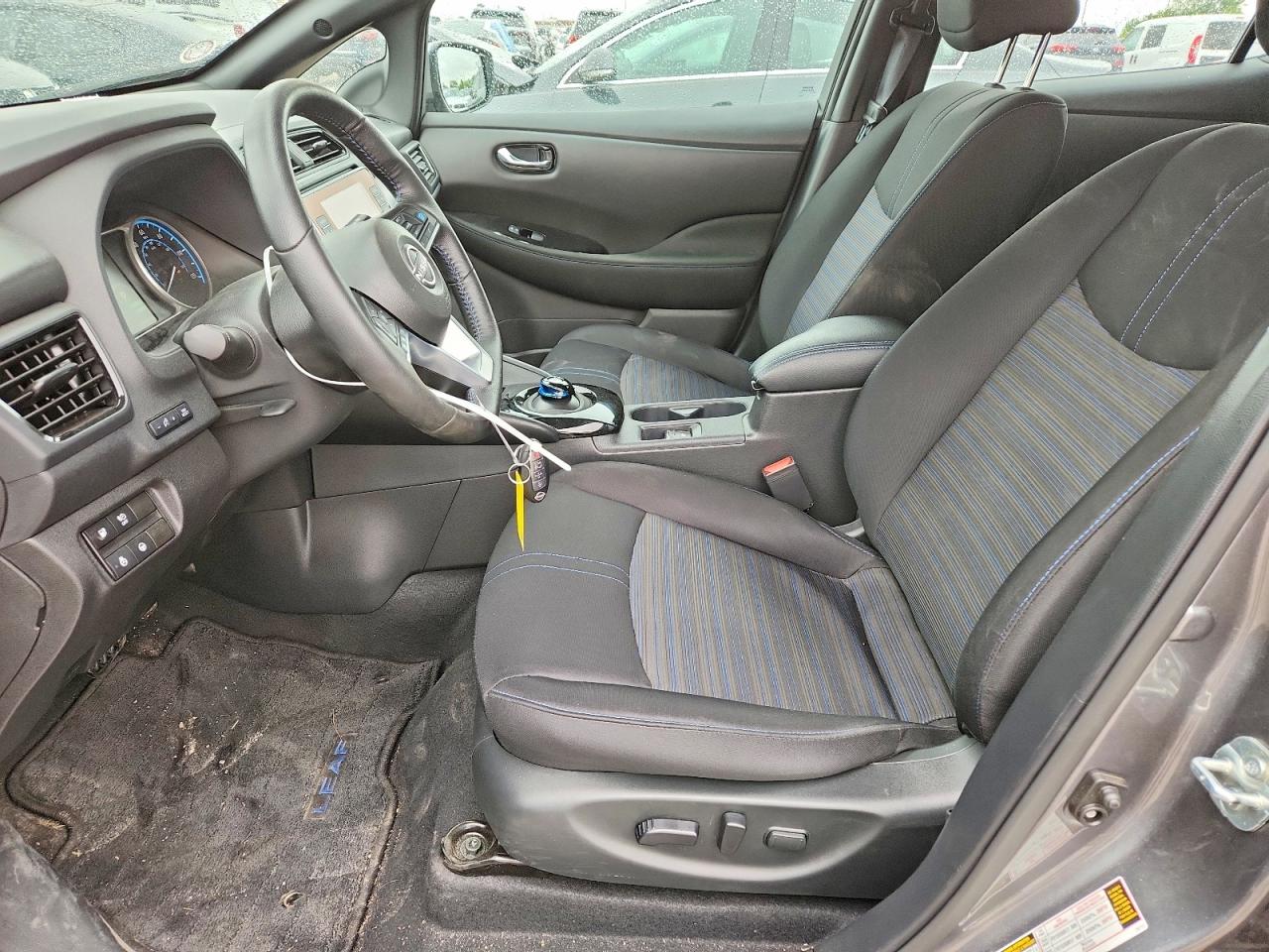 Nissan LEAF Sv Plus