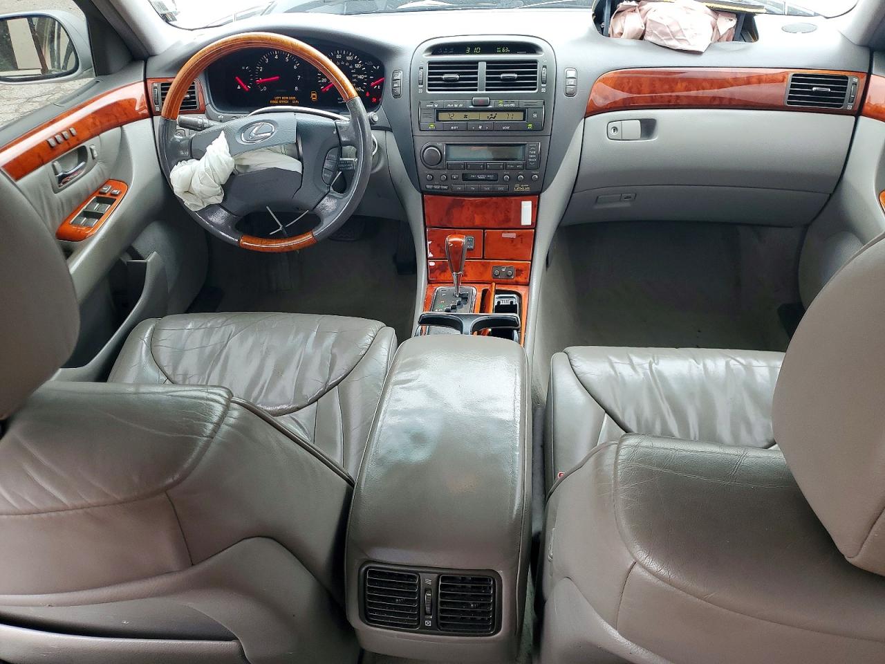 Lexus LS 430