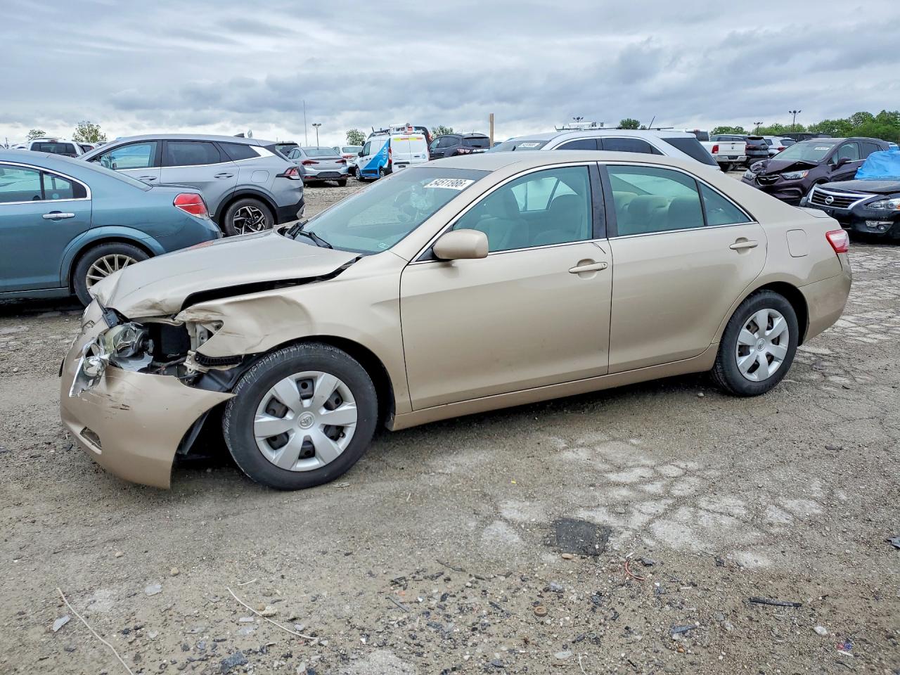 Salvage Toyota Camry Image