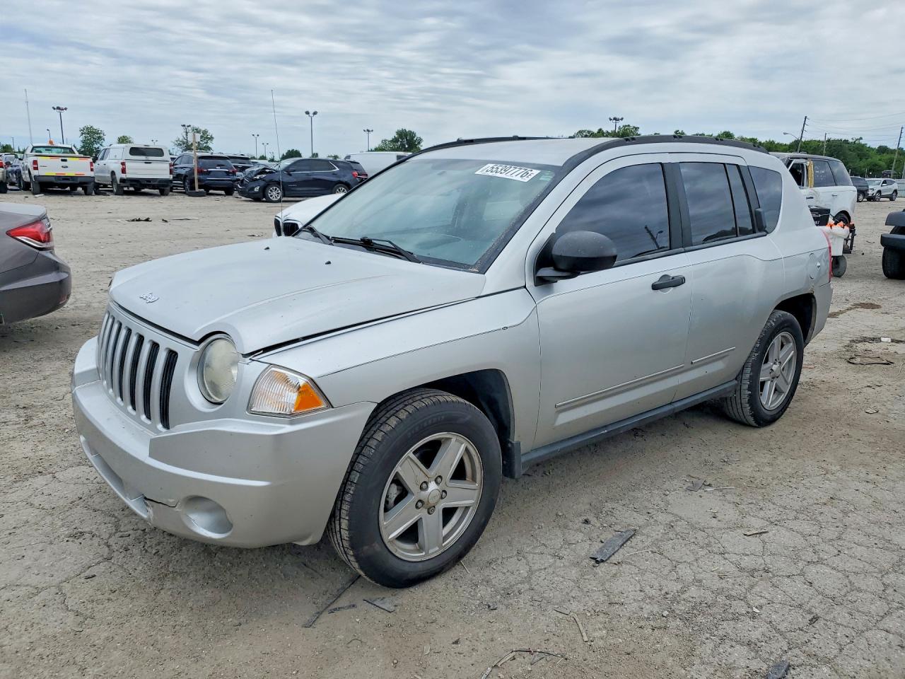 Salvage Jeep Compass Image