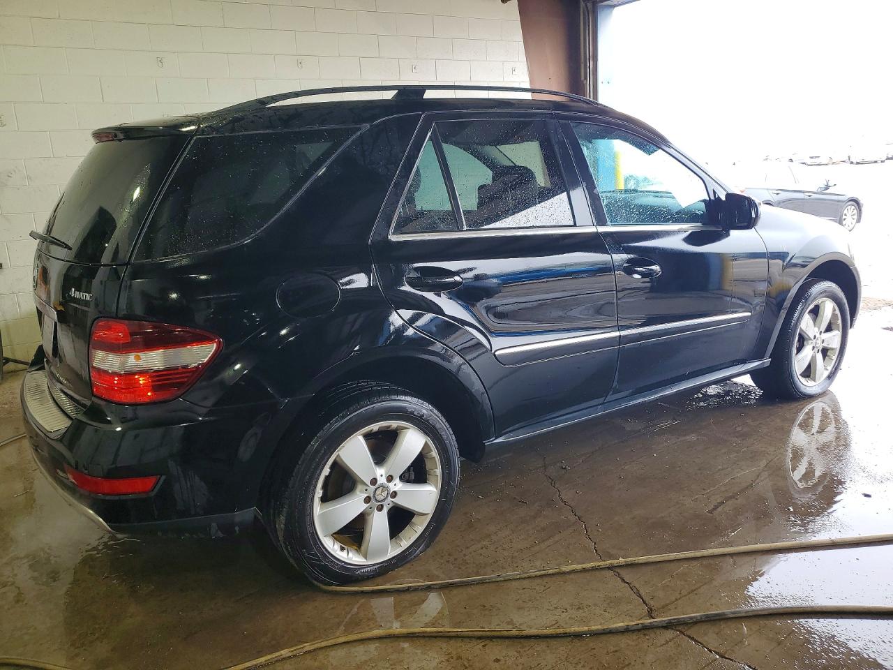 Mercedes-Benz M-Class 350 4matic
