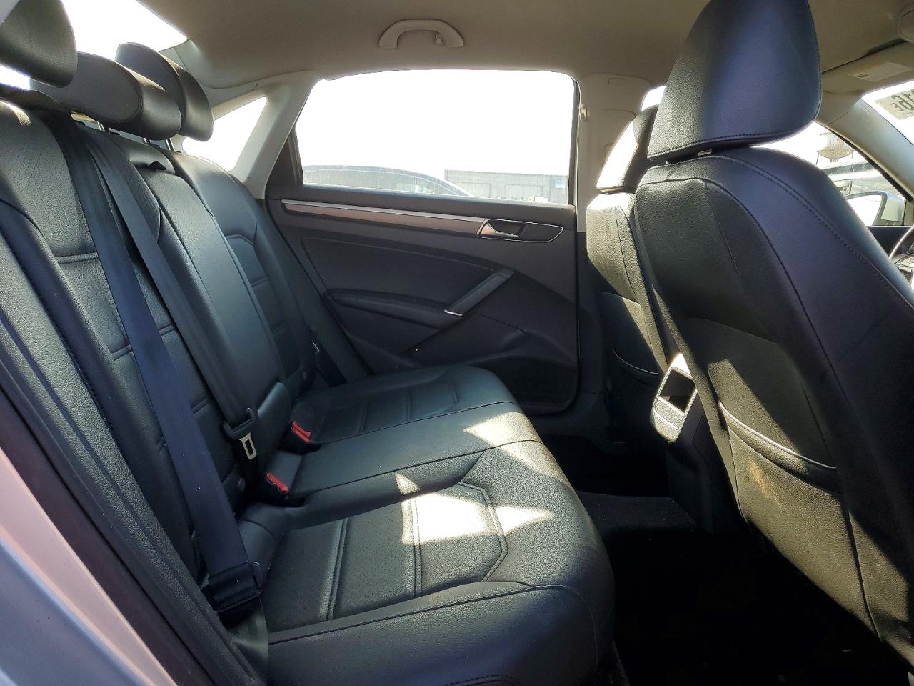 Volkswagen Passat S