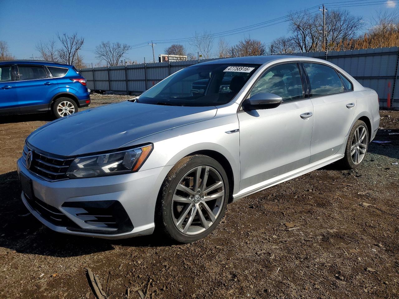 Salvage Volkswagen Passat Image