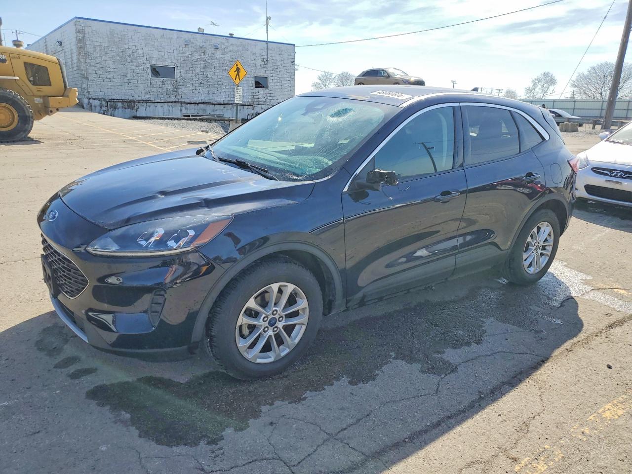 Salvage Ford Escape Image