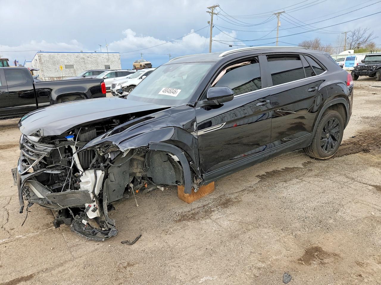 Salvage Volkswagen Atlas Image