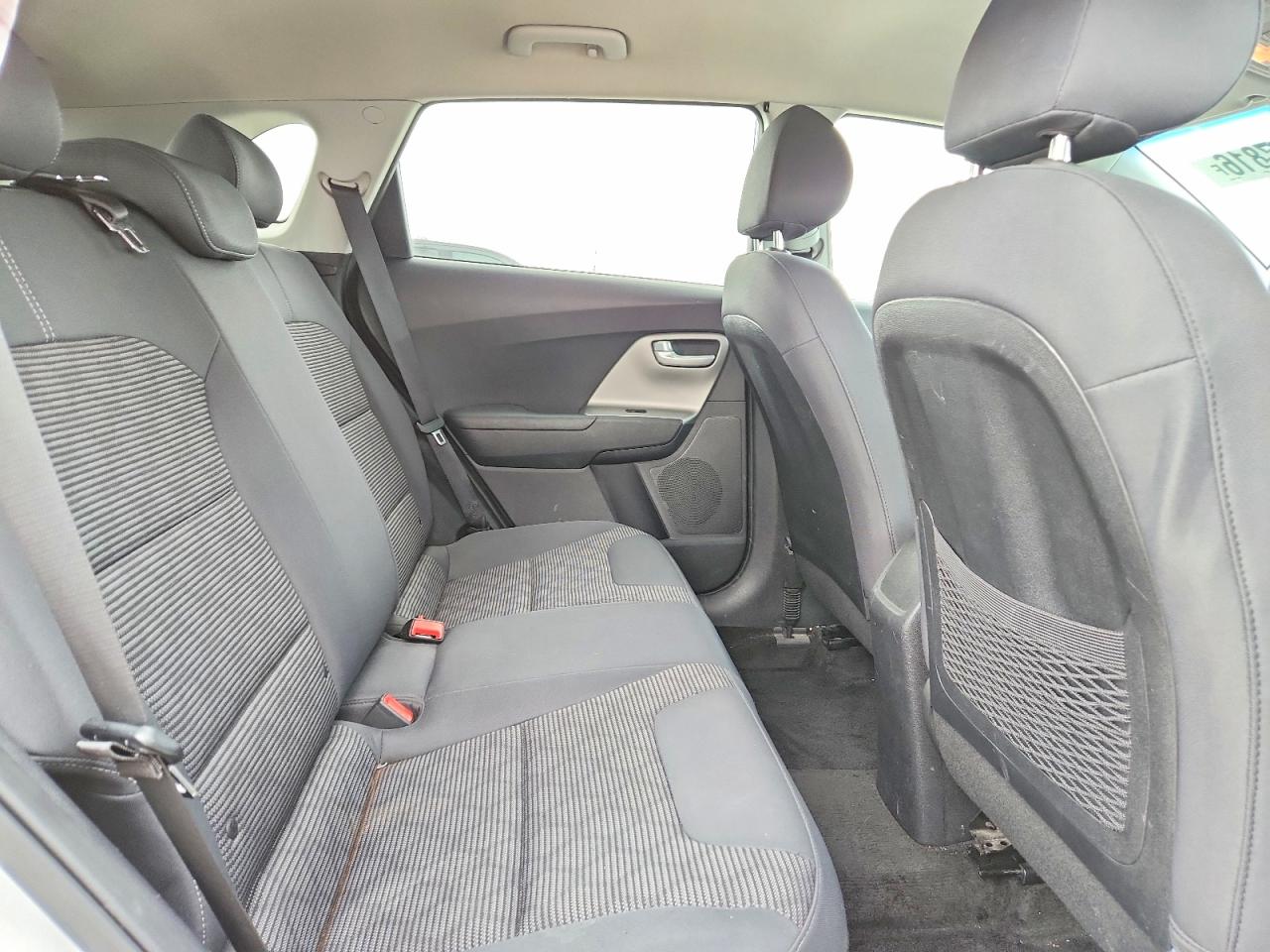 Kia Niro Lx