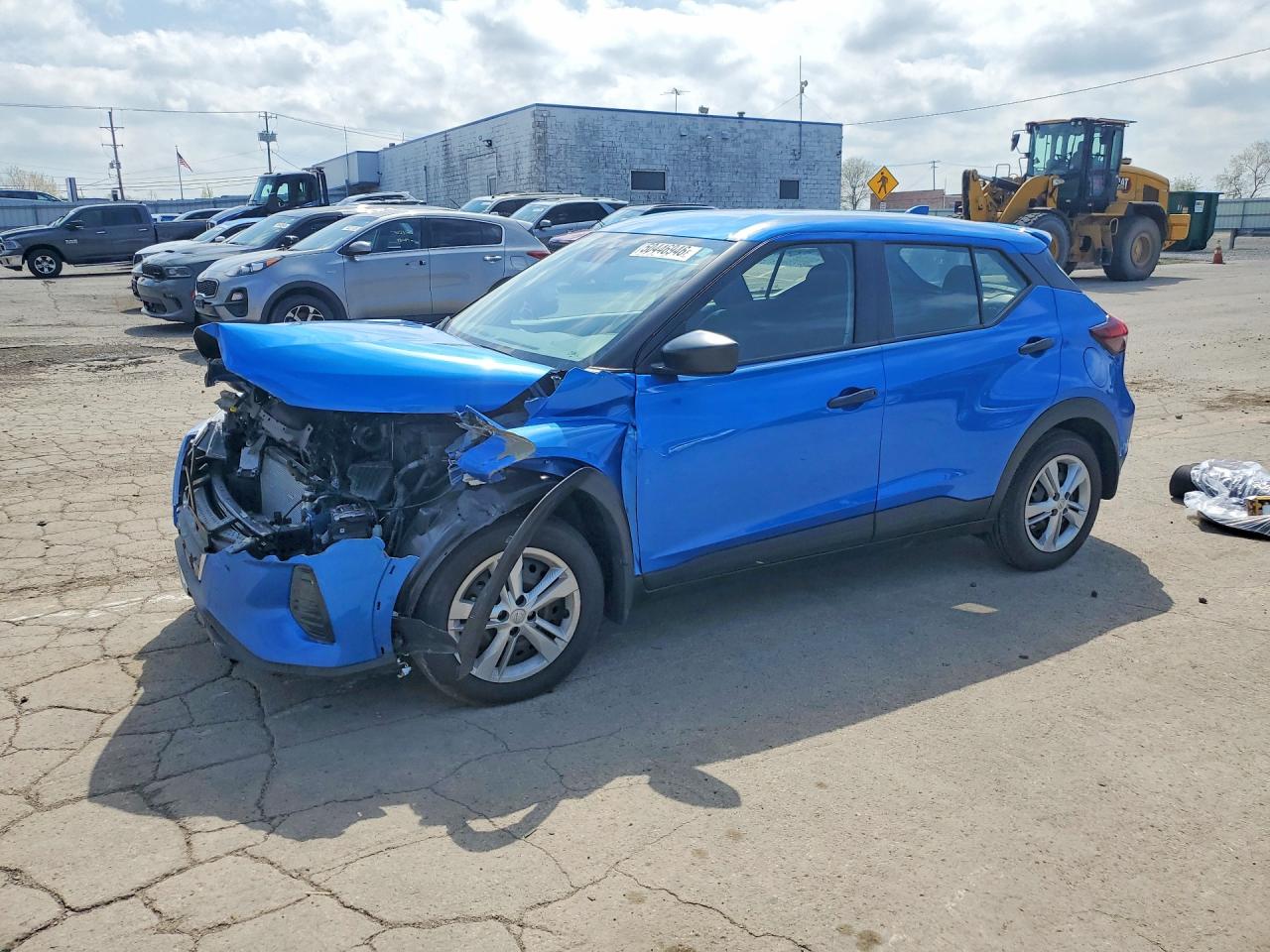 Salvage Nissan Kicks Image