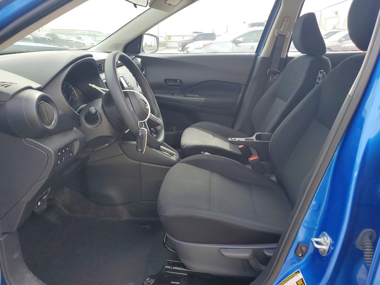 Nissan Kicks S