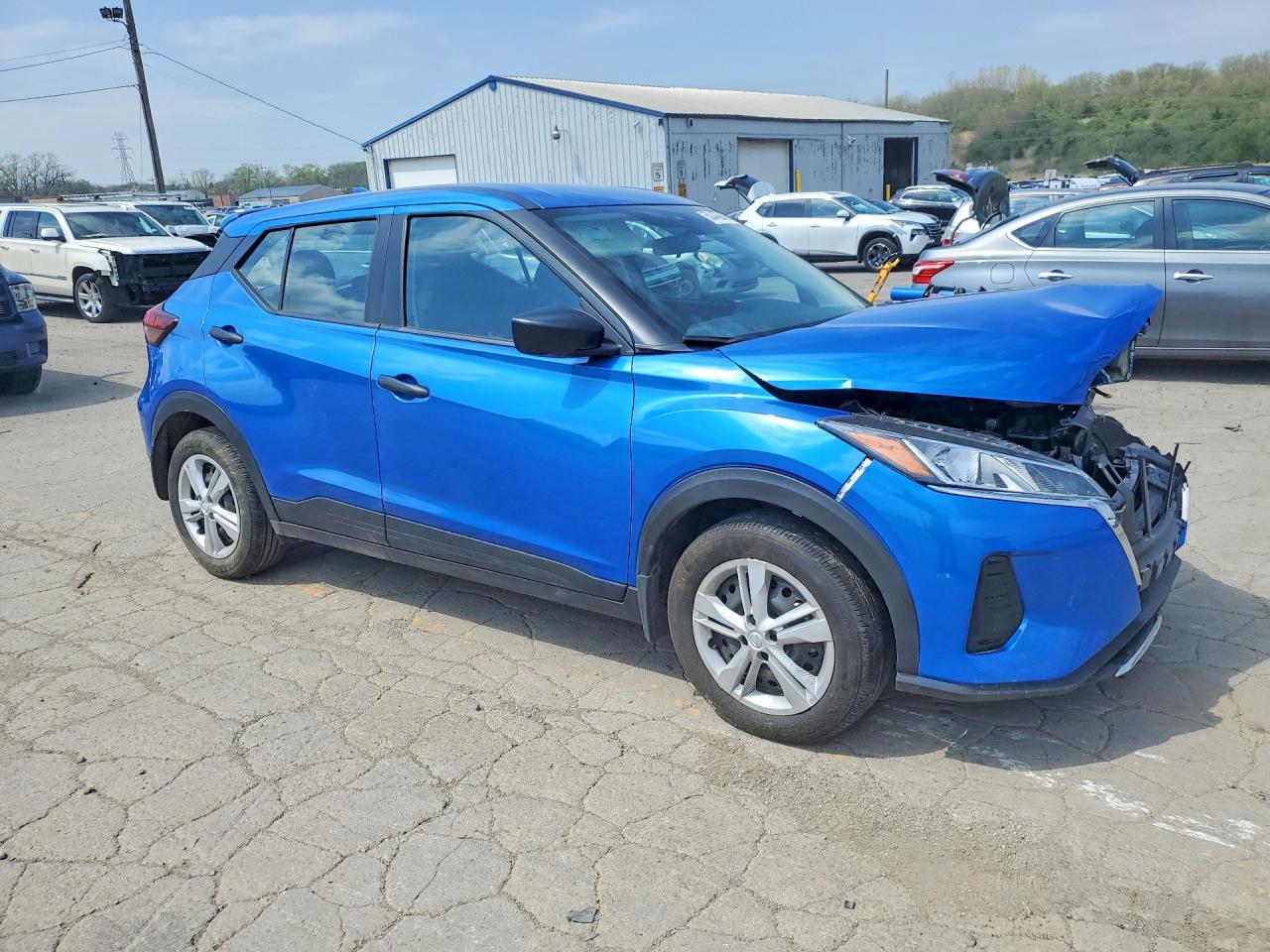 Nissan Kicks S