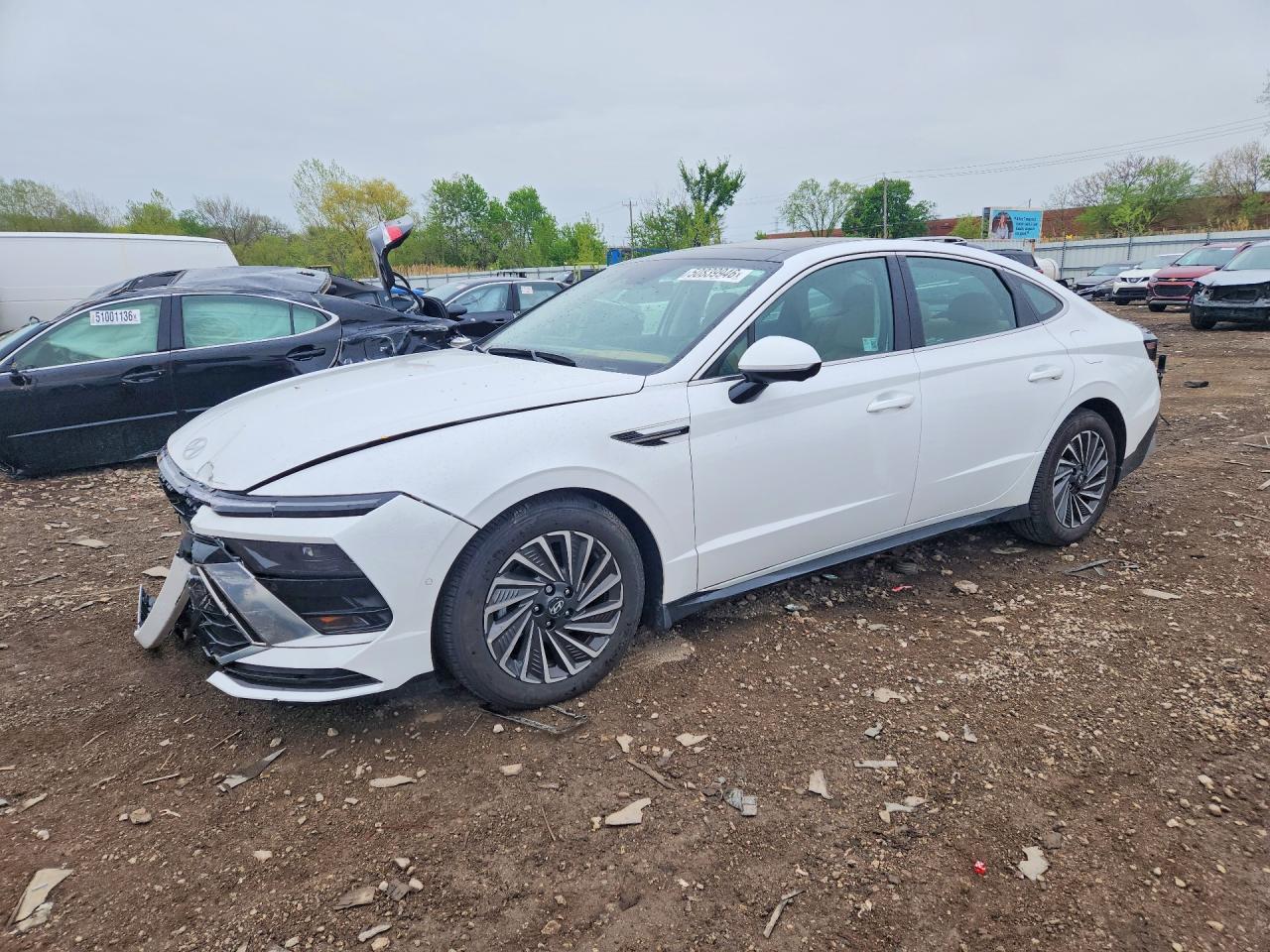 Salvage Hyundai SONATA Image