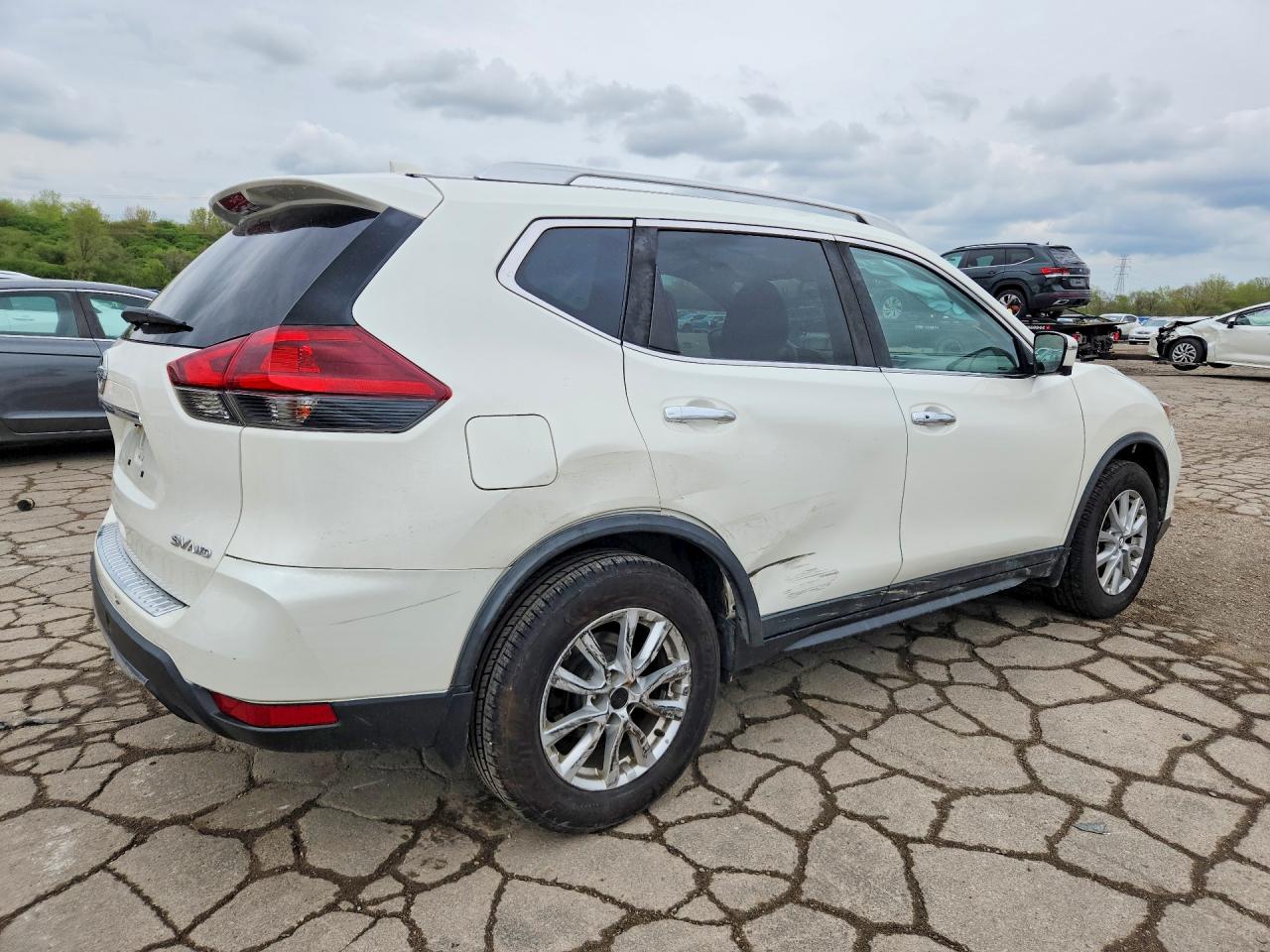 Nissan Rogue Sv