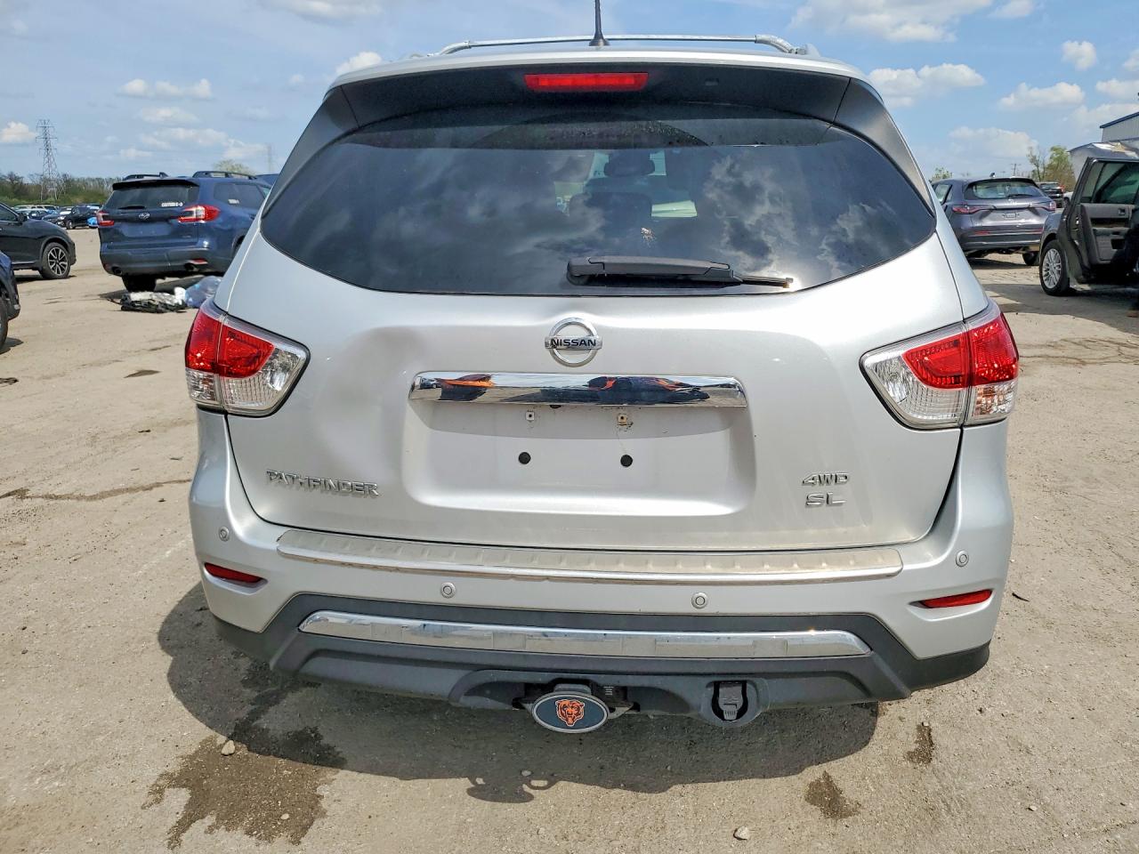 Nissan Pathfinder Sl