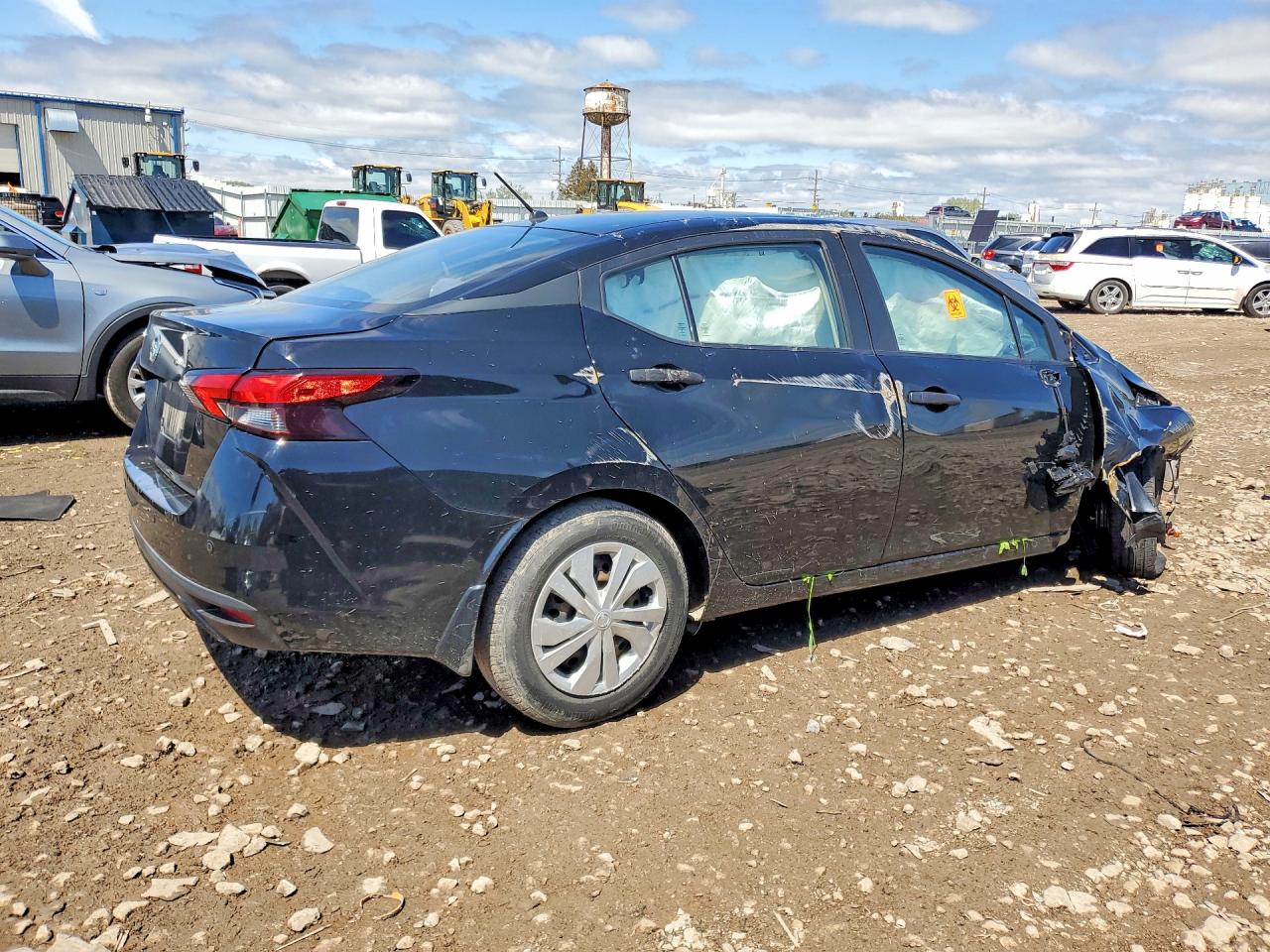 Nissan Versa S