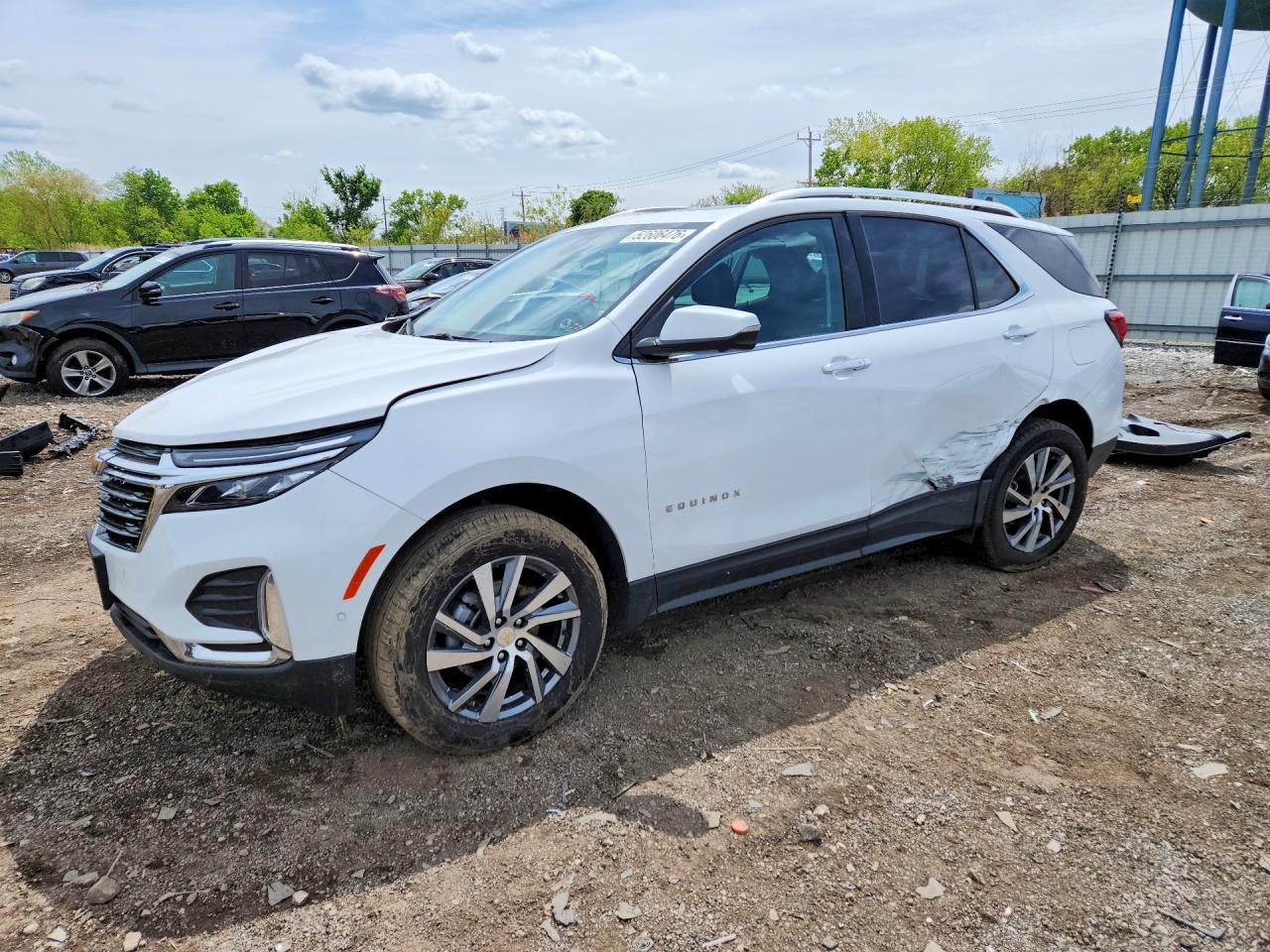 Salvage Chevrolet Equinox Image