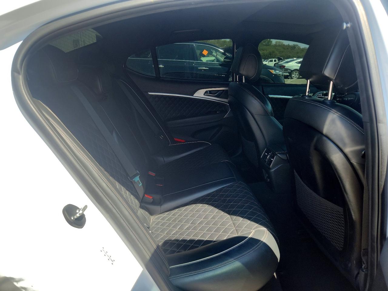 Genesis G70 2.0t Advanced