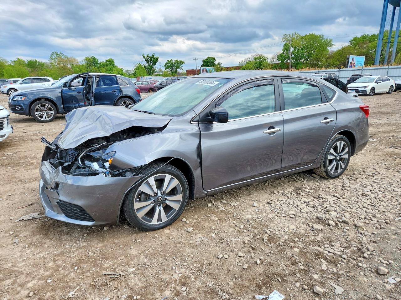 Salvage Nissan Sentra Image