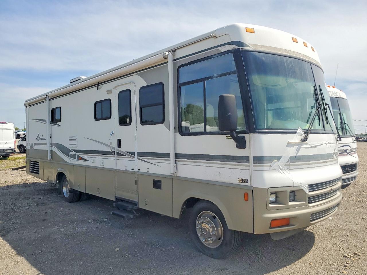 Salvage Winnibago Recreational Vehicle Image