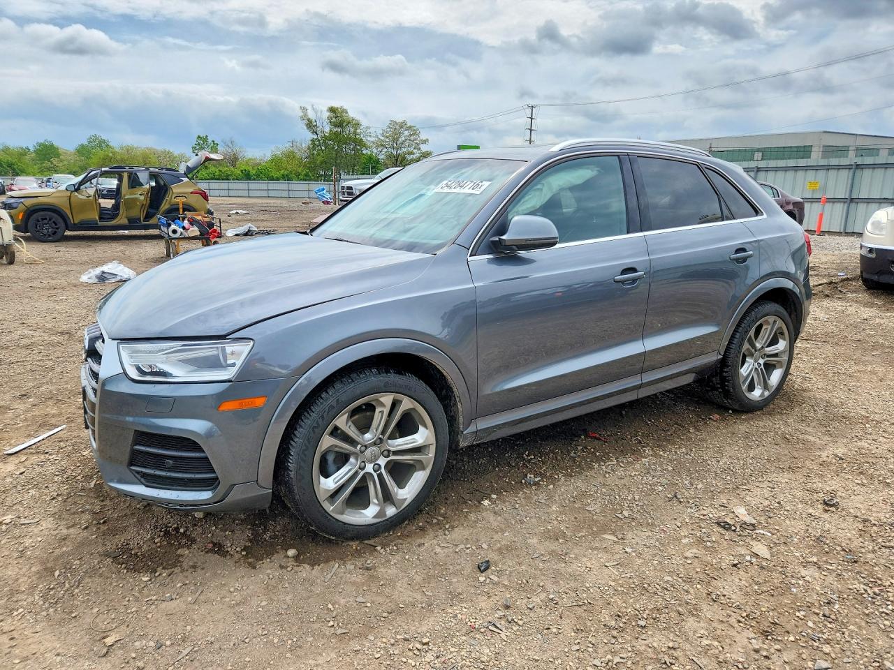 Salvage Audi Q3 Image