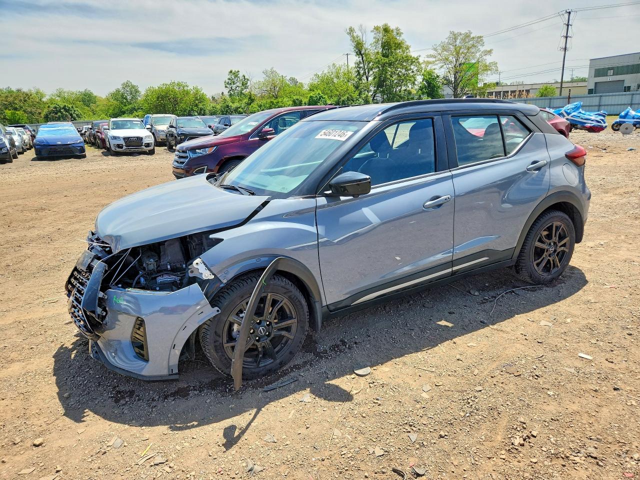 Salvage Nissan Kicks Image